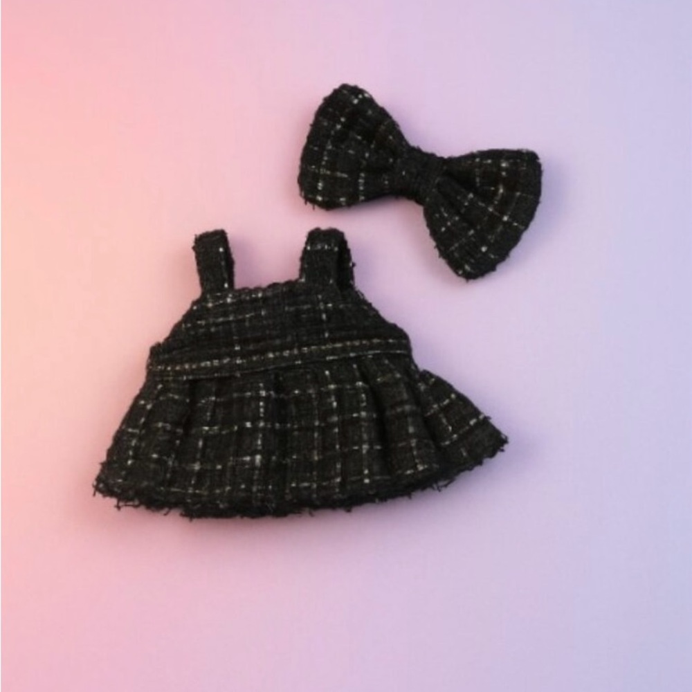 Black Tweed Dress & Bow Set for Labubu Dolls - Pleated Outfit for 15-17cm Dolls